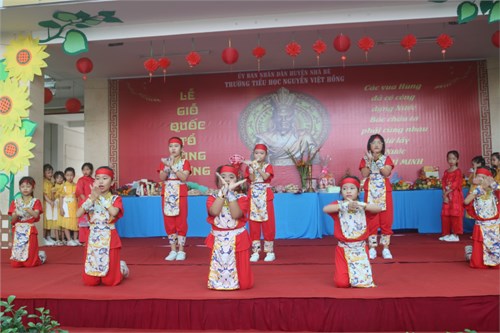 Trường Tiểu học Nguyễn VIệt Hồng long trọng tổ chức Giỗ tổ Hùng Vương (10/3 âm lịch)